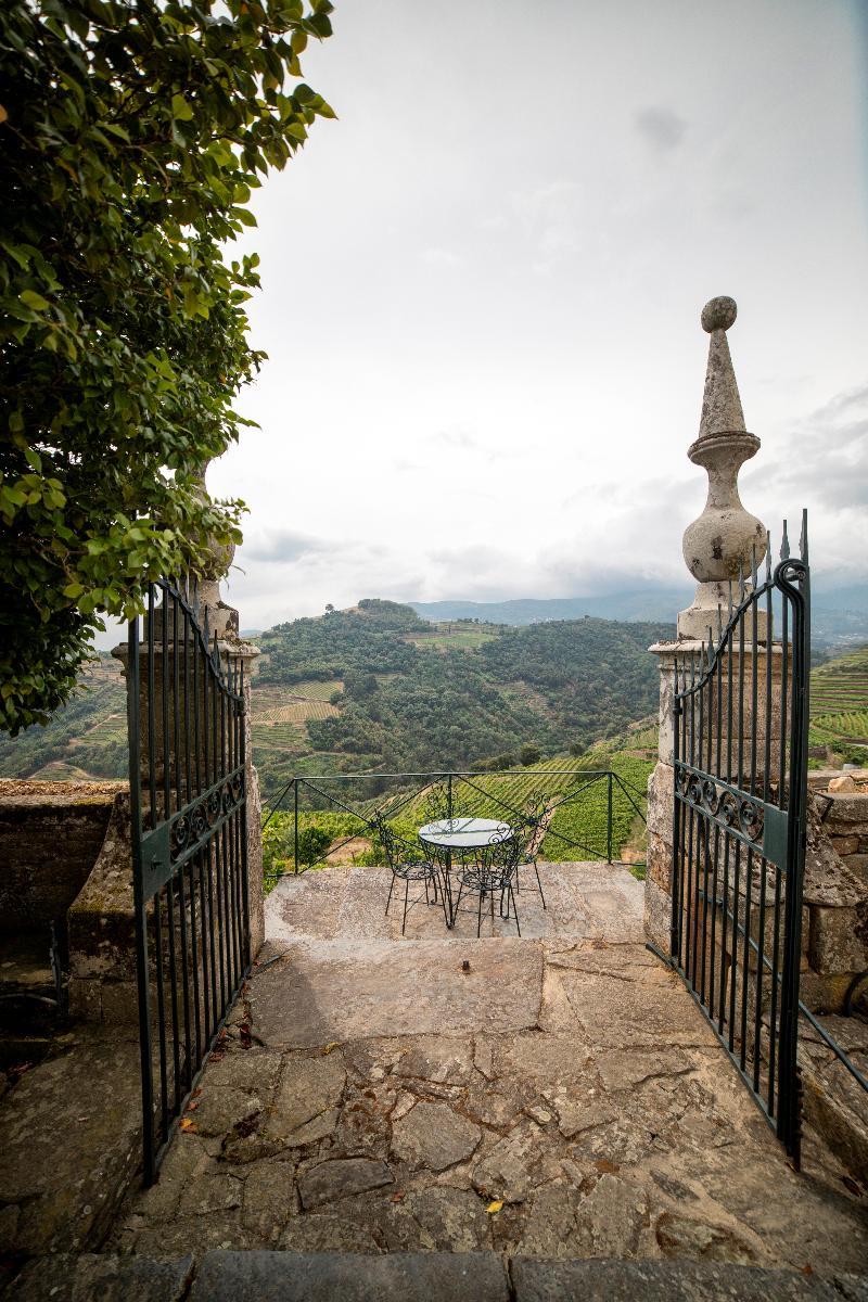 Casa Das Torres De Oliveira Mesão Frio Eksteriør billede